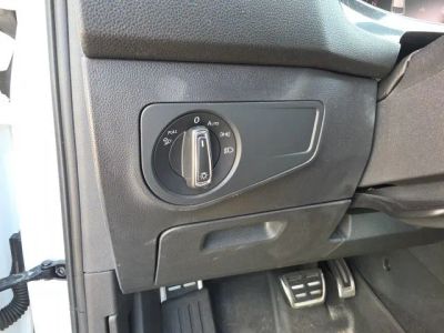 2023 Volkswagen Tiguan — photo 16 view