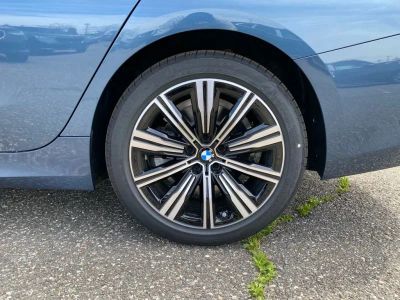 2026 BMW 3 Series — detail view