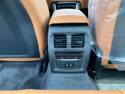 2026 BMW 3 Series — photo 8 view