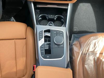 2026 BMW 3 Series — photo 10 view