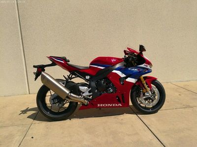 2025 Honda CBR10SPS — detail view