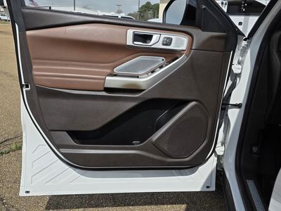 2021 Ford Explorer - Photo 14