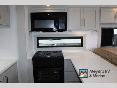 2026 Brinkley Model Z - Photo 14