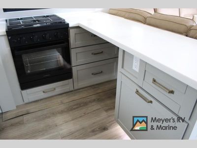 2026 Brinkley Model Z - Photo 16