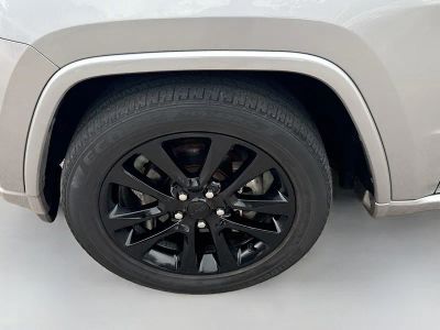 2017 Jeep Grand Cherokee — photo 34 view