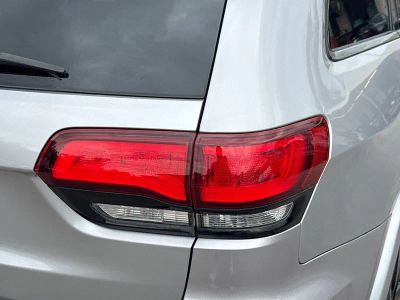 2017 Jeep Grand Cherokee — photo 25 view