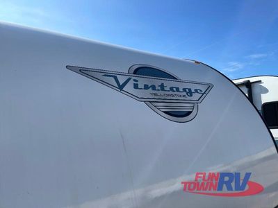 2025 Gulf Stream RV Vintage Yellowstone - Photo 6