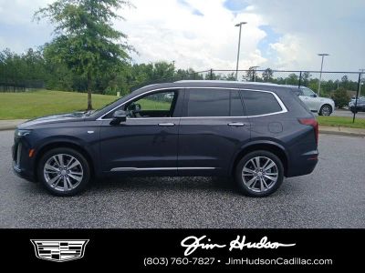 2025 Cadillac XT6 Premium Luxury in Midnight — front three-quarter view