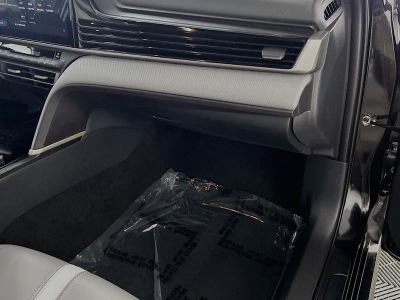 2025 Toyota Camry — photo 32 view