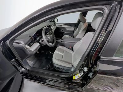 2025 Toyota Camry — photo 12 view