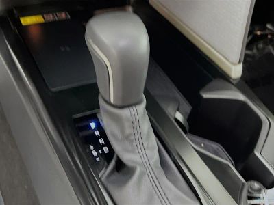 2025 Toyota Camry — photo 21 view