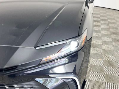 2025 Toyota Camry — photo 9 view