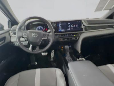 2025 Toyota Camry — photo 27 view