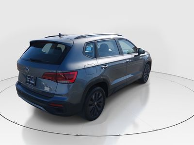 2024 Volkswagen Taos - Photo 7