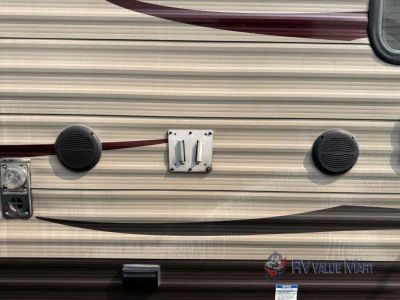 2016 Forest River RV Cherokee Wolf Pup — photo 8 view