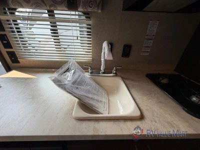2016 Forest River RV Cherokee Wolf Pup — photo 18 view