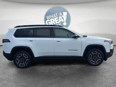 2026 Jeep Cherokee — side profile view
