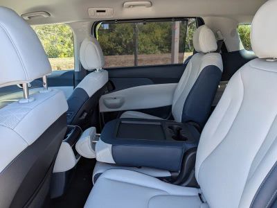 2026 Kia Carnival — photo 16 view