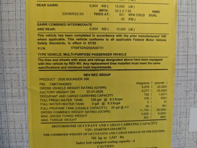 2026 Fleetwood Bounder — photo 17 view