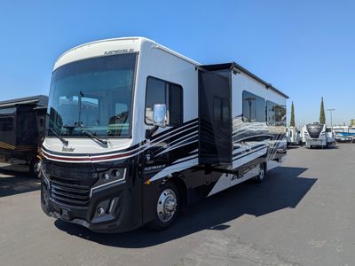 2026 Fleetwood Bounder — photo 30 view