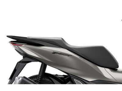 2024 Honda PCX - Photo 2