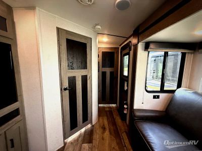 2021 Keystone Outback — photo 7 view