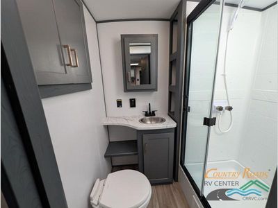 2022 Keystone Premier Ultra Lite - Photo 18