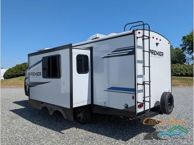 2022 Keystone Premier Ultra Lite - Photo 4