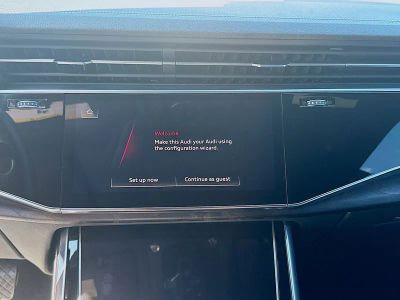 2023 Audi Q8 — photo 10 view