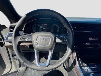 2023 Audi Q8 — photo 8 view