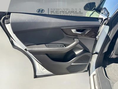 2023 Audi Q8 — photo 23 view