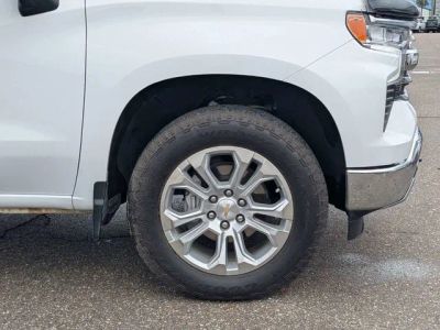 2025 Chevrolet Silverado 1500 — photo 12 view