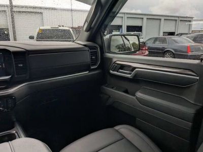 2025 Chevrolet Silverado 1500 — photo 16 view