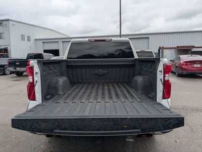 2025 Chevrolet Silverado 1500 — photo 13 view
