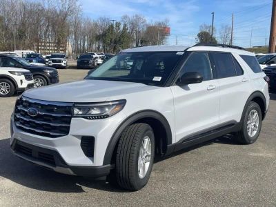 2026 Ford Explorer — photo 7 view