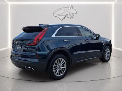 2024 Cadillac XT4 — detail view