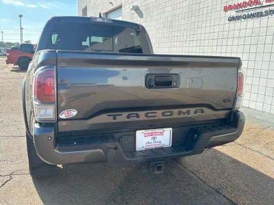 2021 Toyota Tacoma - Photo 30