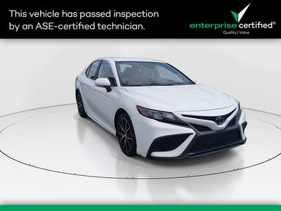 2024 Toyota Camry SE Auto — front three-quarter view