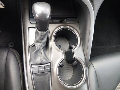 2024 Toyota Camry — photo 16 view