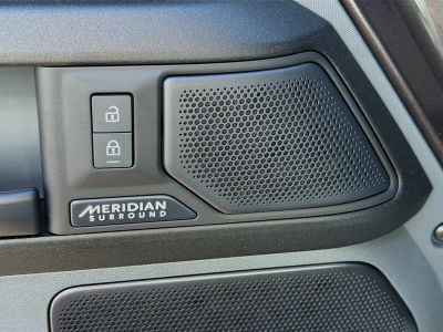 2026 Land Rover Defender 110 — photo 22 view