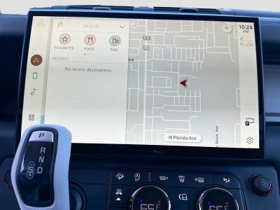 2026 Land Rover Defender 110 — photo 31 view