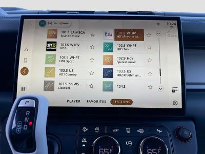 2026 Land Rover Defender 110 — photo 30 view