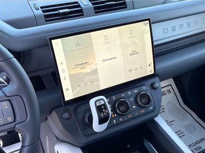 2026 Land Rover Defender 110 — photo 26 view