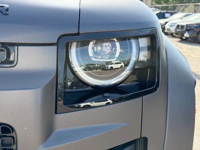 2026 Land Rover Defender 110 — photo 9 view