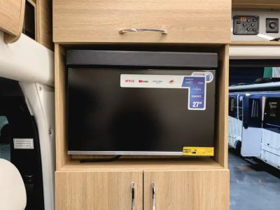 2026 Leisure Travel Vans UNITY — photo 9 view