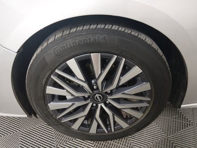 2024 Nissan Altima — photo 10 view