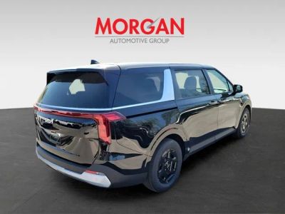 2026 Kia Carnival — side profile view