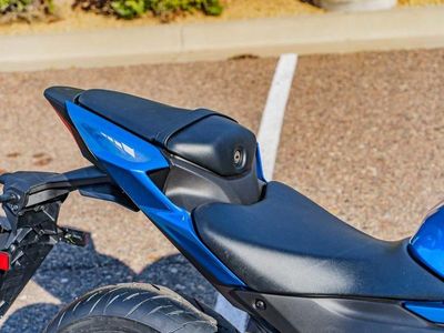 2026 Yamaha YZF-R3 - Photo 9