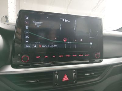 2023 Kia Forte - Photo 17