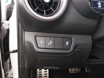 2023 Kia Forte - Photo 13